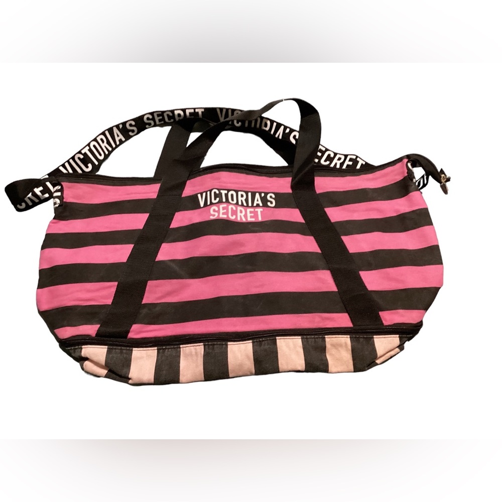 Victoria’s Secret Expandable weekender tote with luggage loop.